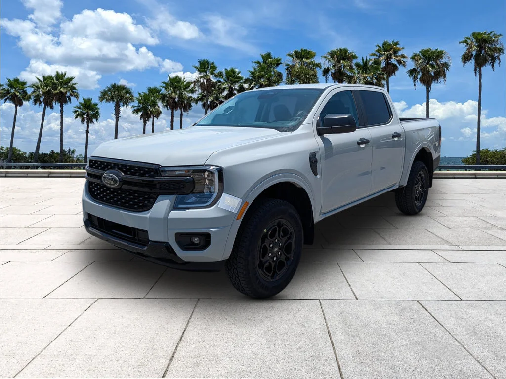 New 2026 Avalanche Ford XLT image 3