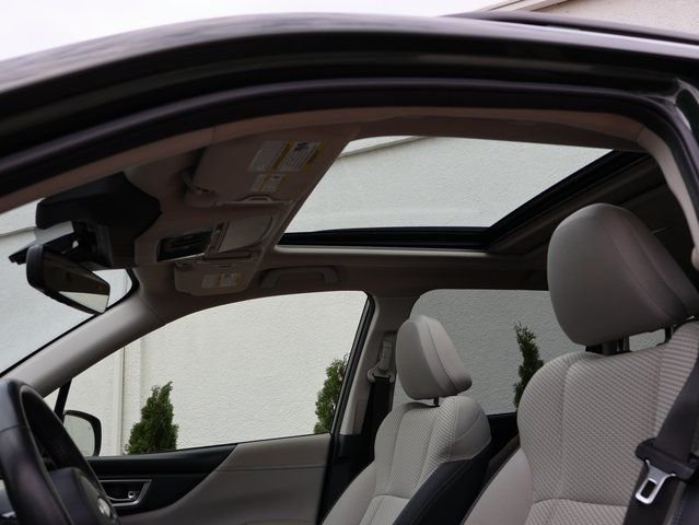 Used 2022 Green Subaru Premium image 37