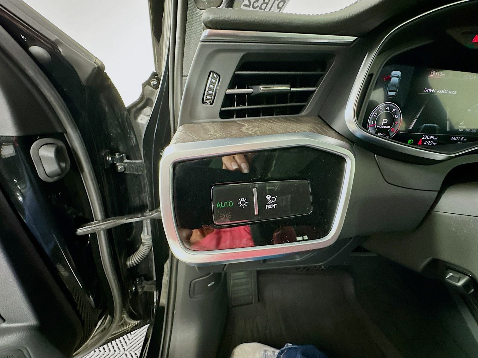 Used 2023 Mythos Black Metallic Audi 55 Premium Plus image 9