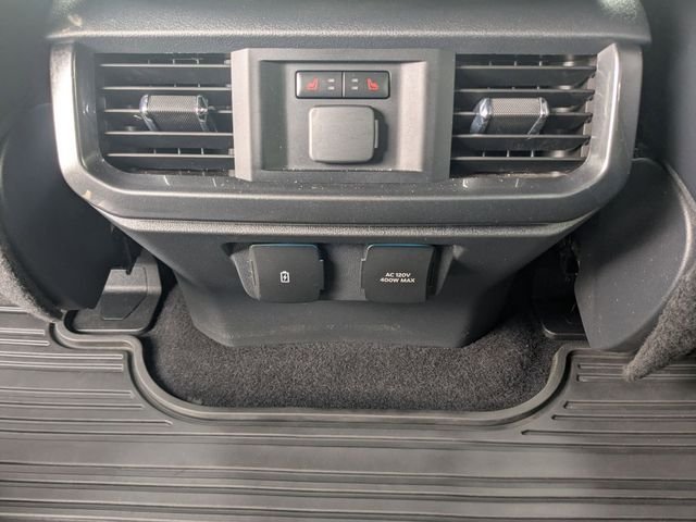 Used 2023 Black Ford Lariat image 19