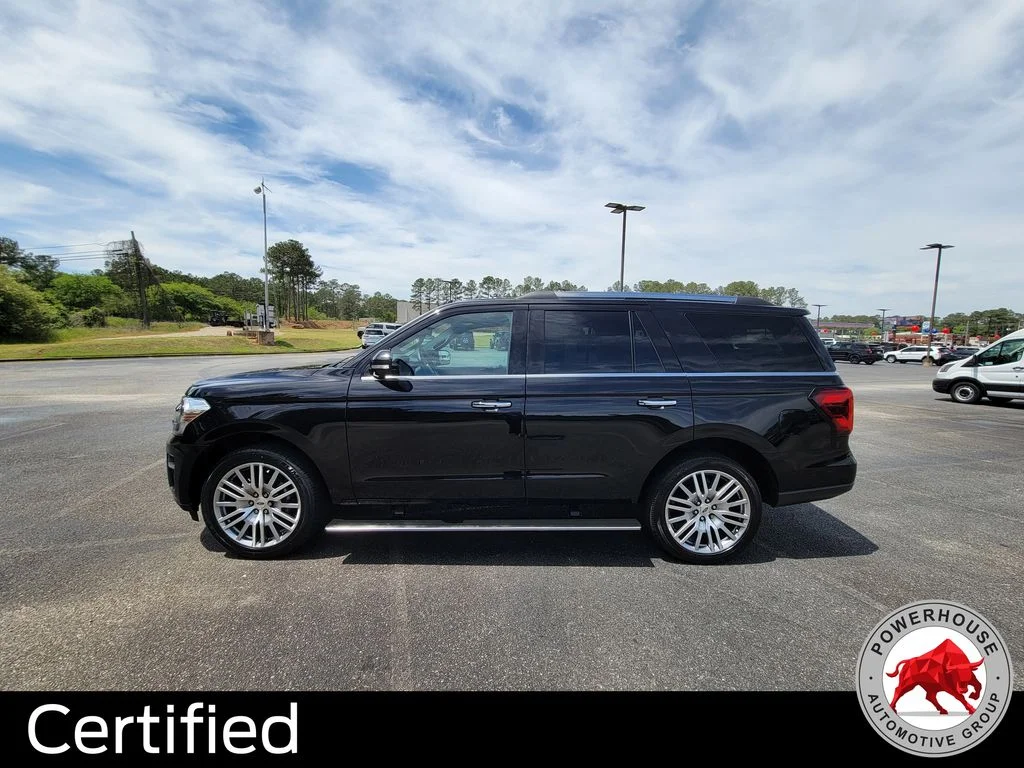 Used 2022 Black Ford Limited image 3