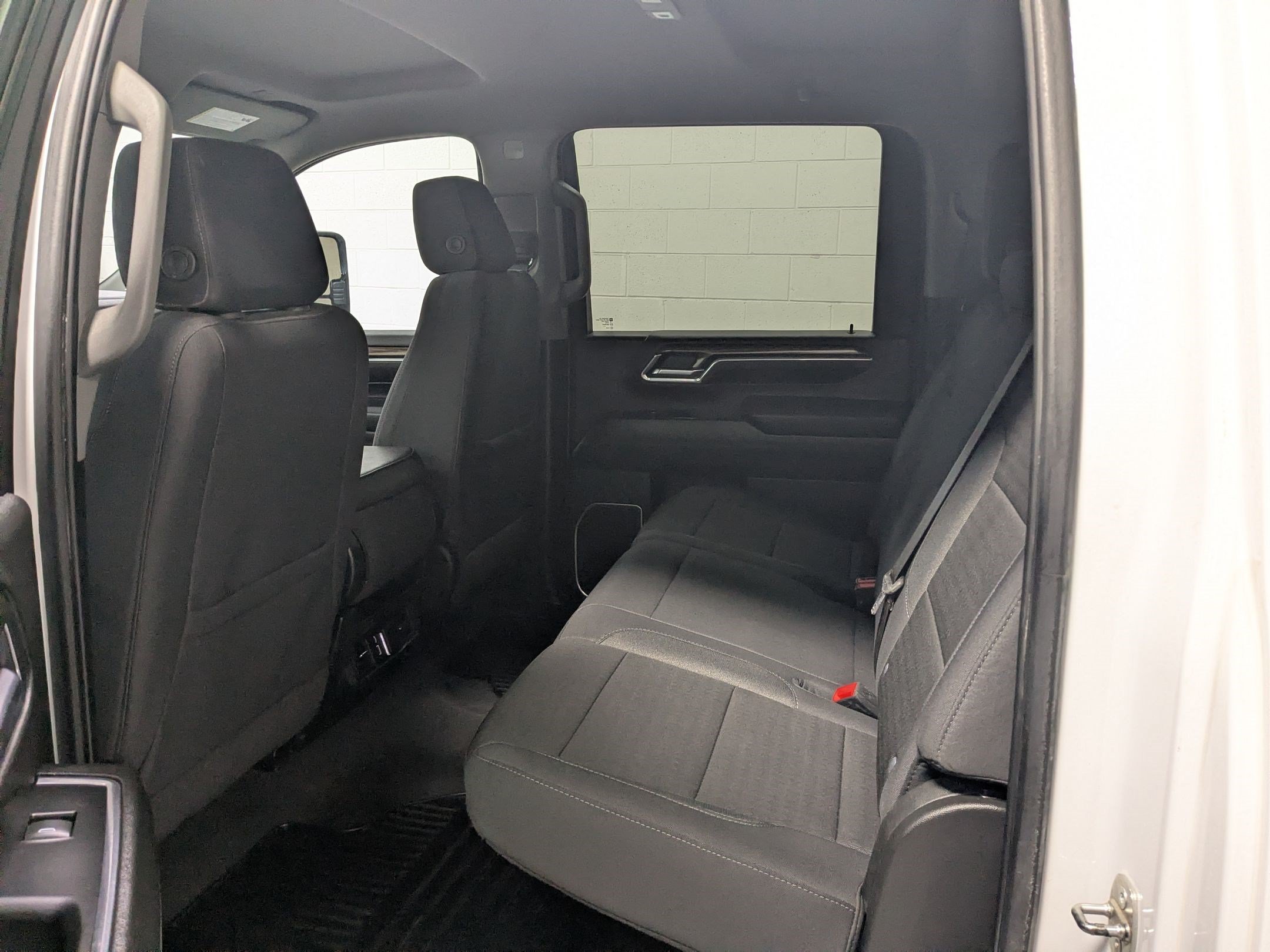 Used 2024 Summit White Chevrolet LT image 20