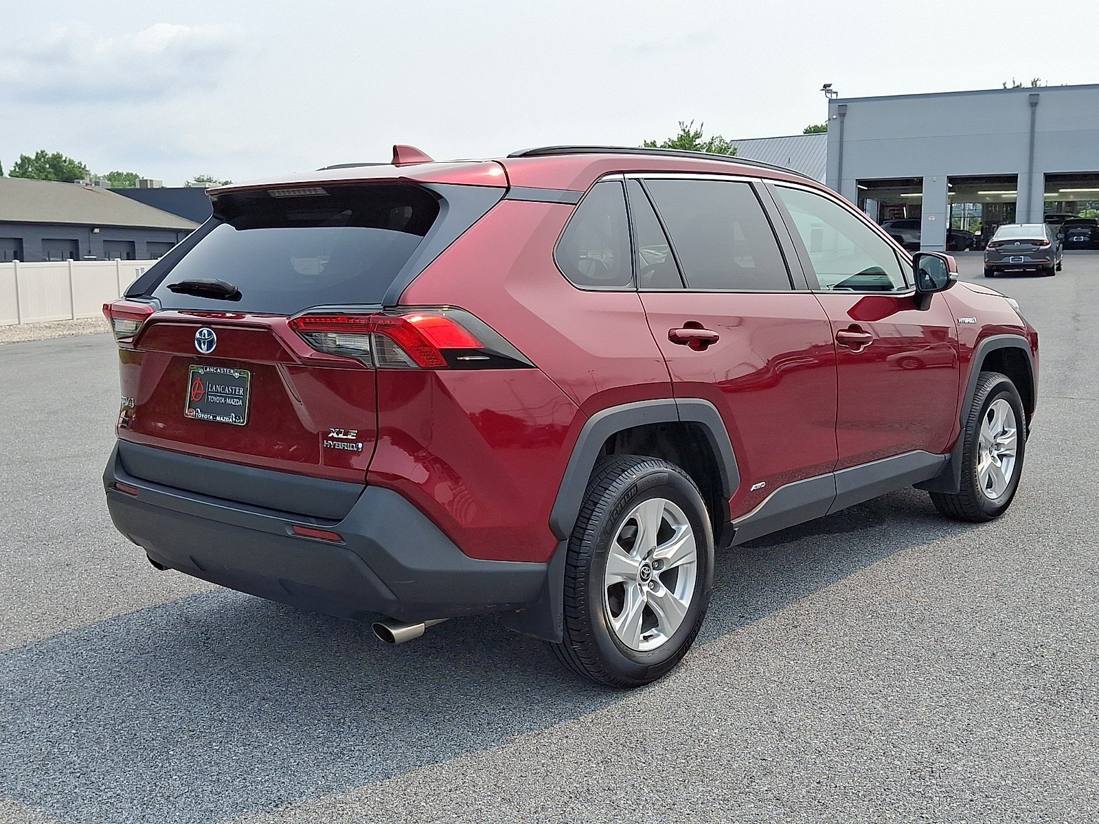 Used 2021 Ruby Flare Pearl Toyota Hybrid XLE image 7