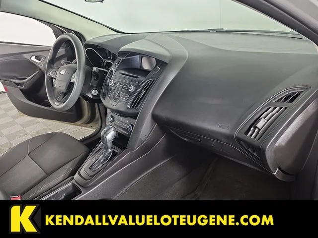 Used 2015  Ford SE image 26