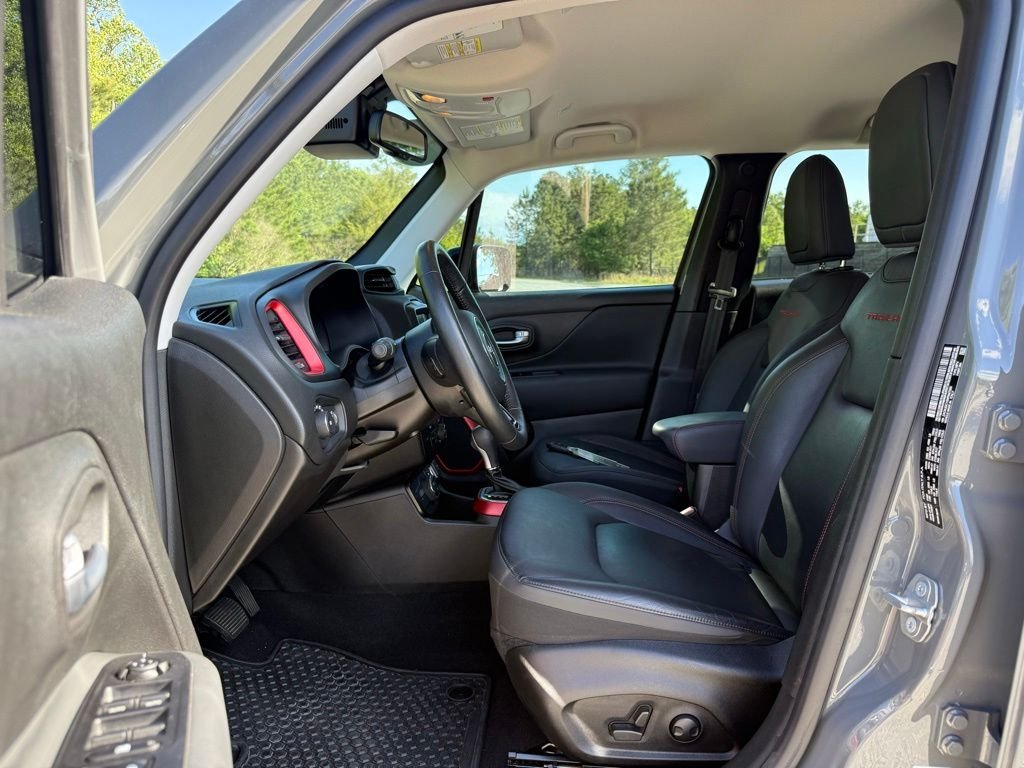 Used 2022 Gray Jeep Trailhawk image 25
