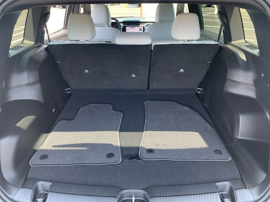 New 2026 Sting-Gray Clear-Coat Exterior Paint Jeep Laredo image 9