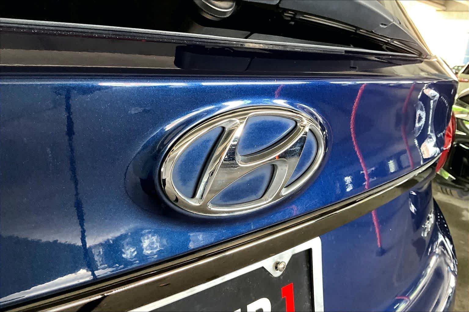 Used 2020 Stormy Sea Hyundai Limited image 30