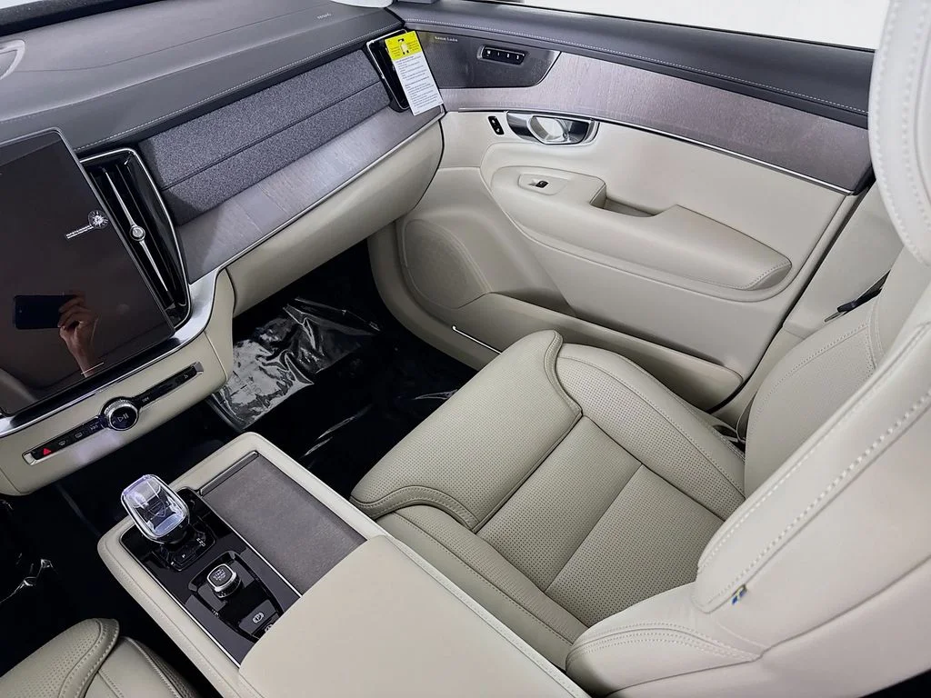 New 2026 Blue Volvo T8 Ultra image 25