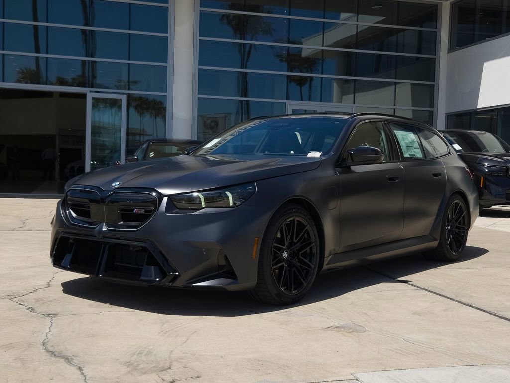 The Long-Game Estate: Why the Electric Wagon is the Paddock’s True Power Play — image 2