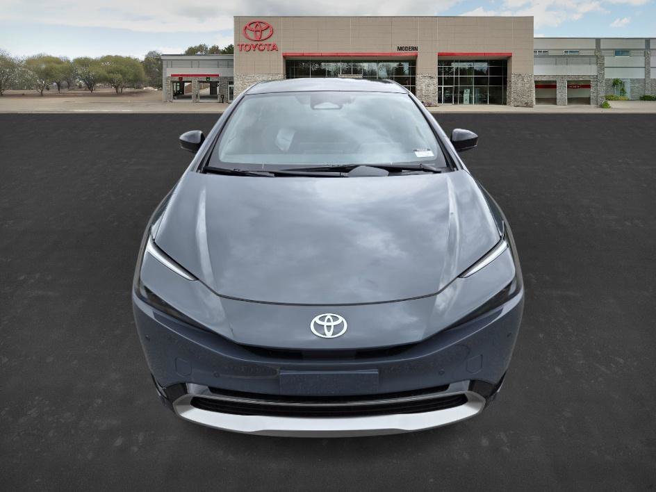 New 2025 Guardian Gray Toyota XSE image 2