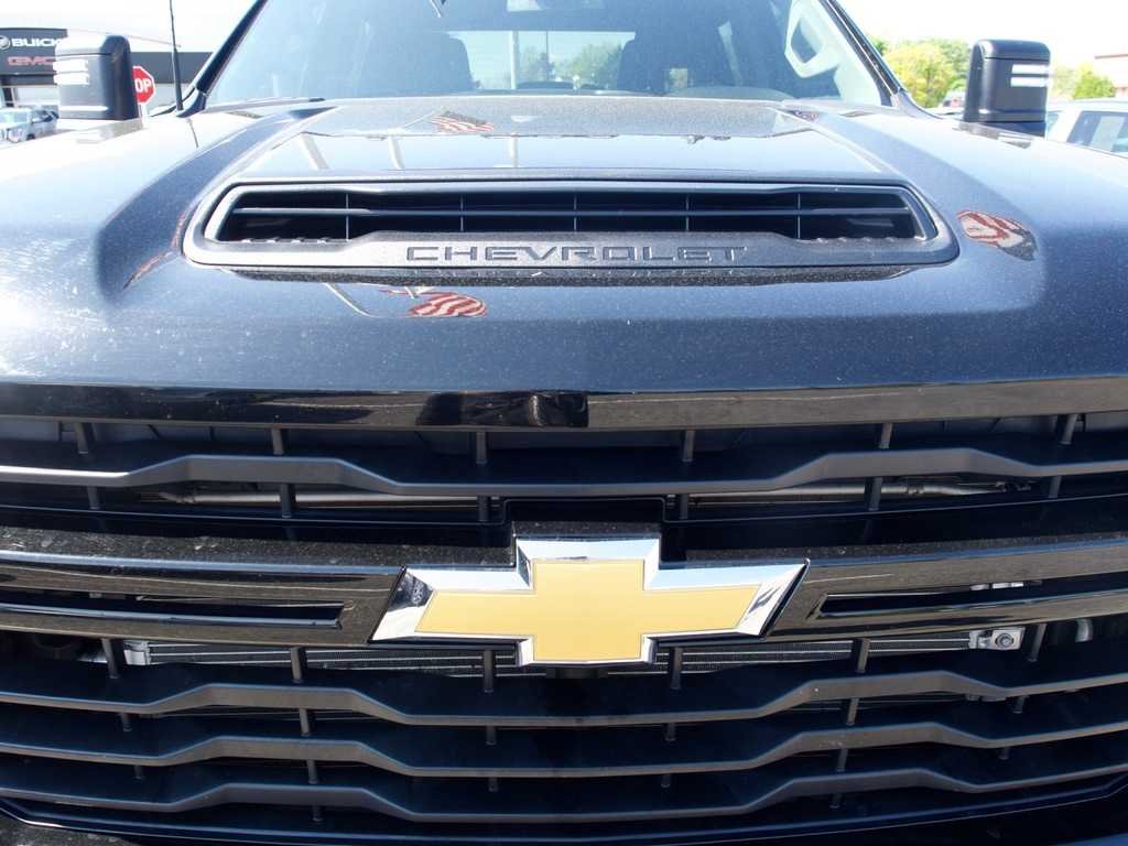 2025 Chevrolet Silverado 2500HD Custom - Photo 12