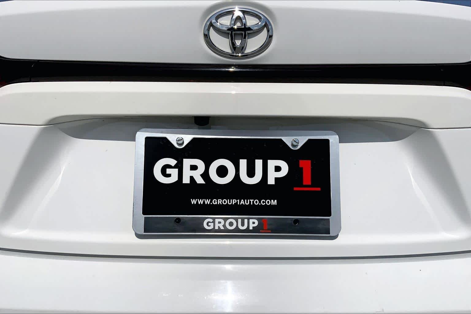 Used 2023 Ice Cap Toyota LE image 10