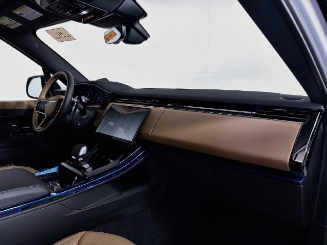 New 2027 Gray Land Rover Dynamic SE image 31