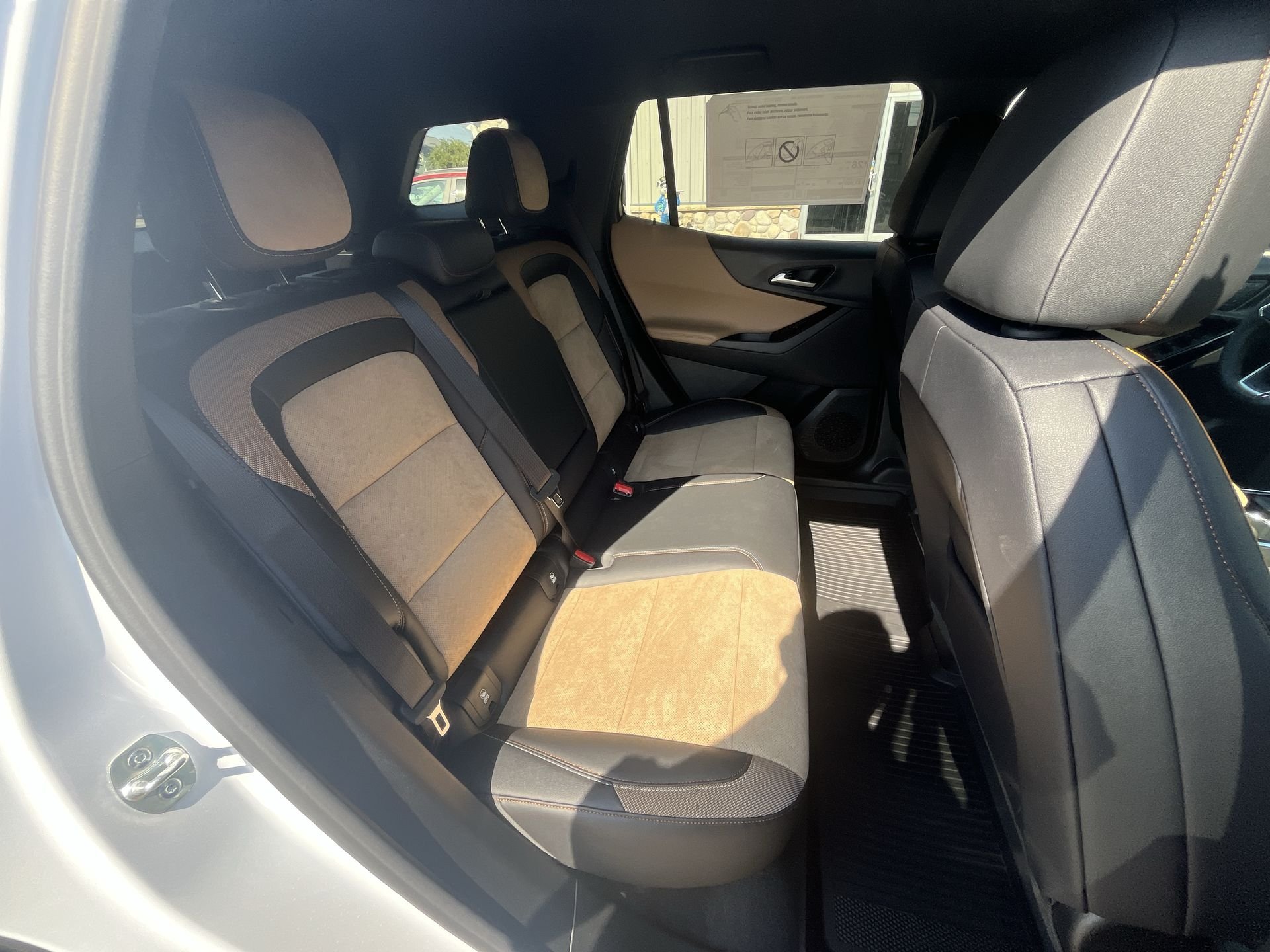 New 2026 Polar White Tricoat Chevrolet ACTIV image 52