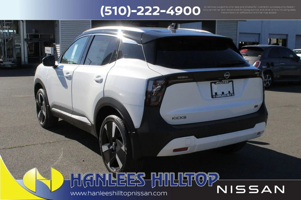 2025 Nissan Kicks SR - Photo 9