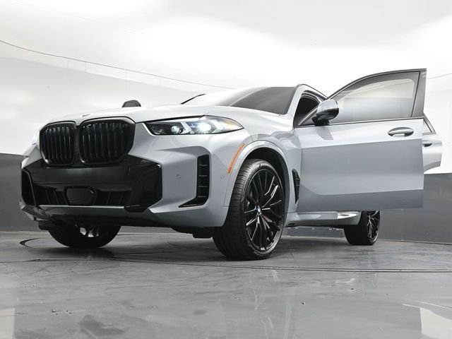 Used 2026 Gray BMW xDrive40i image 42