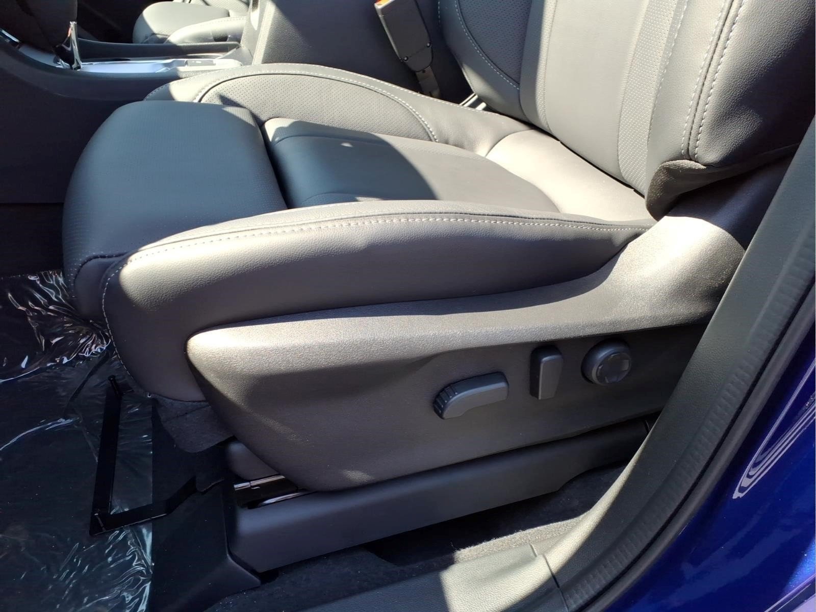 New 2026 SAPPHIRE BLUE PEARL Subaru Limited 7-Passenger image 11