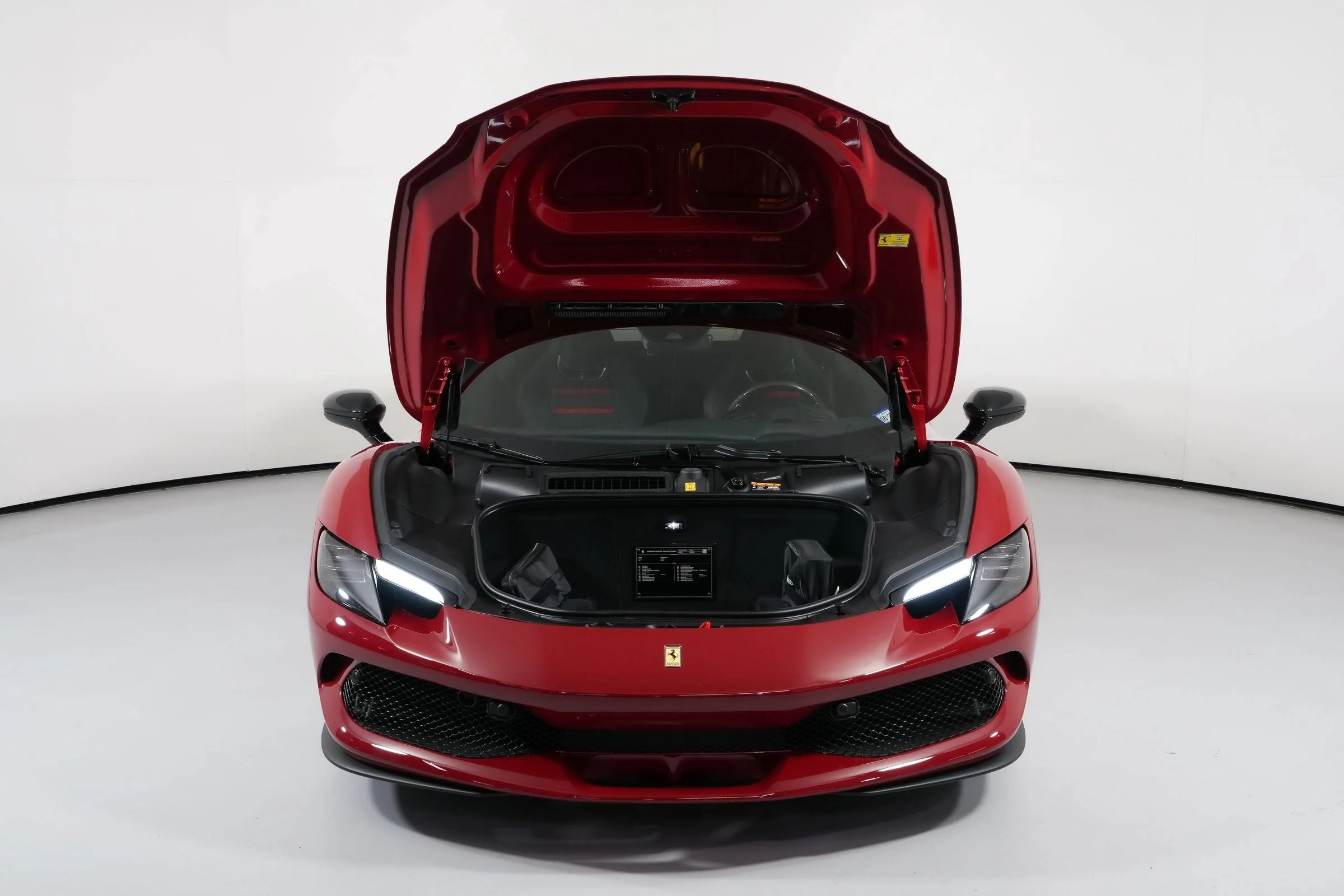 Certified Used 2025 Rosso Mugello Ferrari  image 35