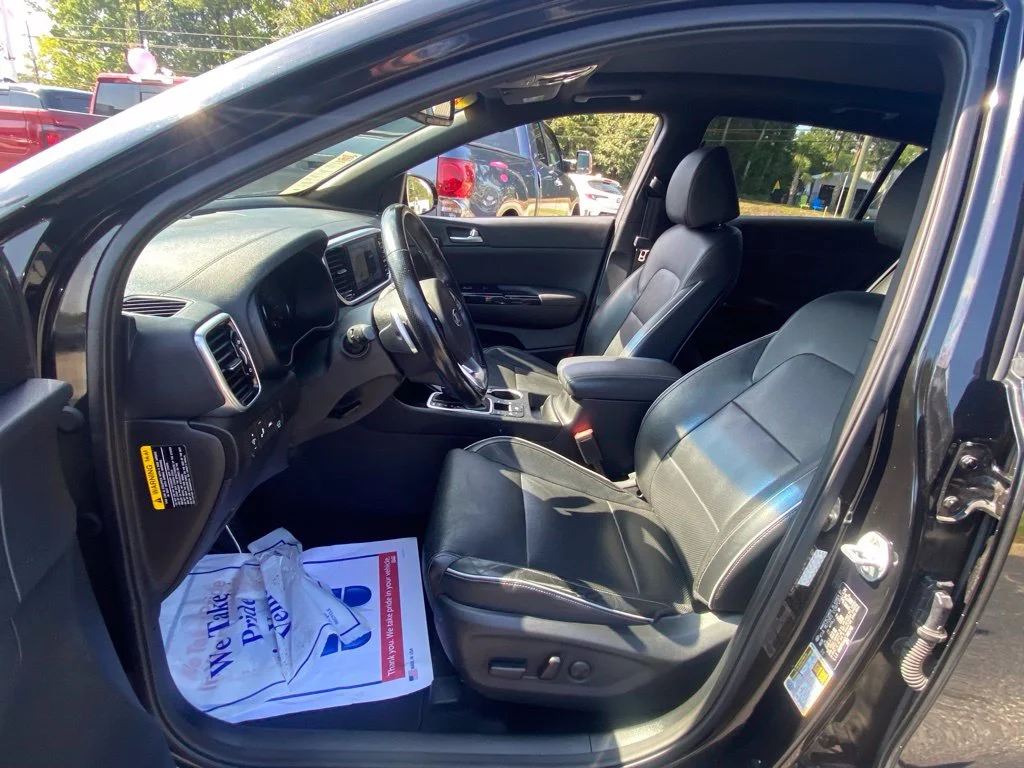 Used 2020 Red Kia SX image 6