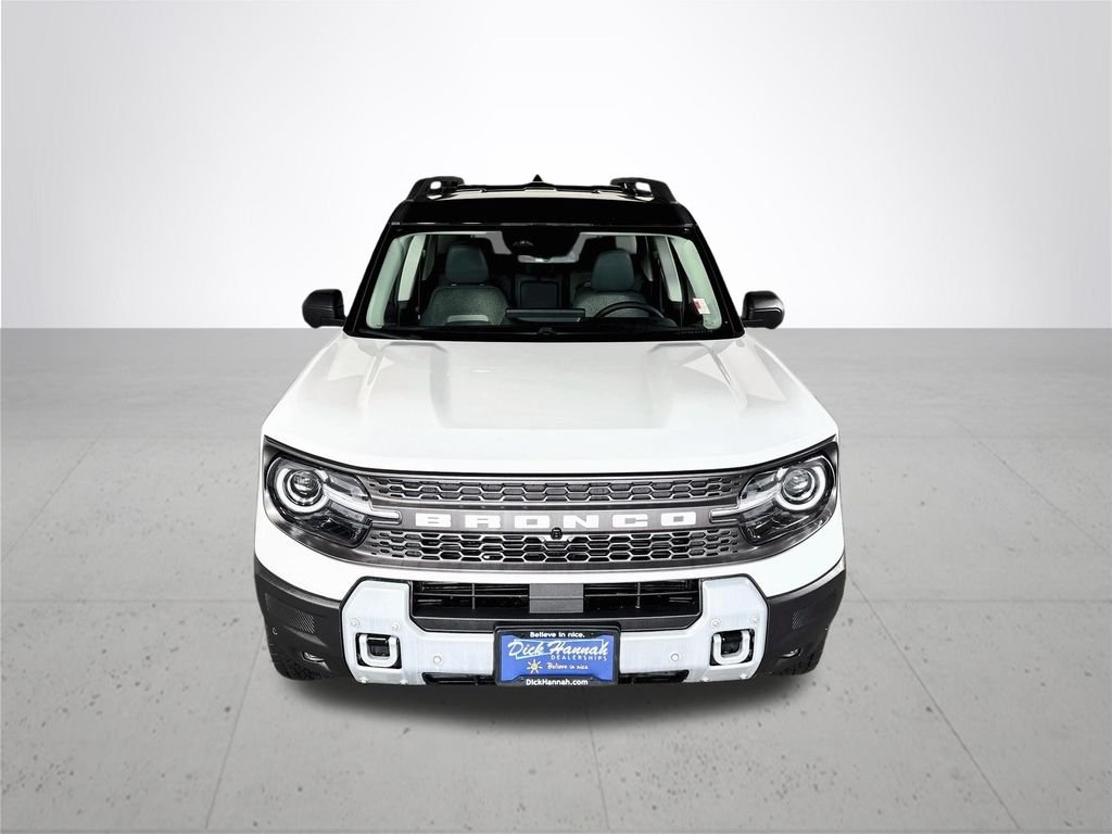 Used 2025 White Ford Badlands image 3