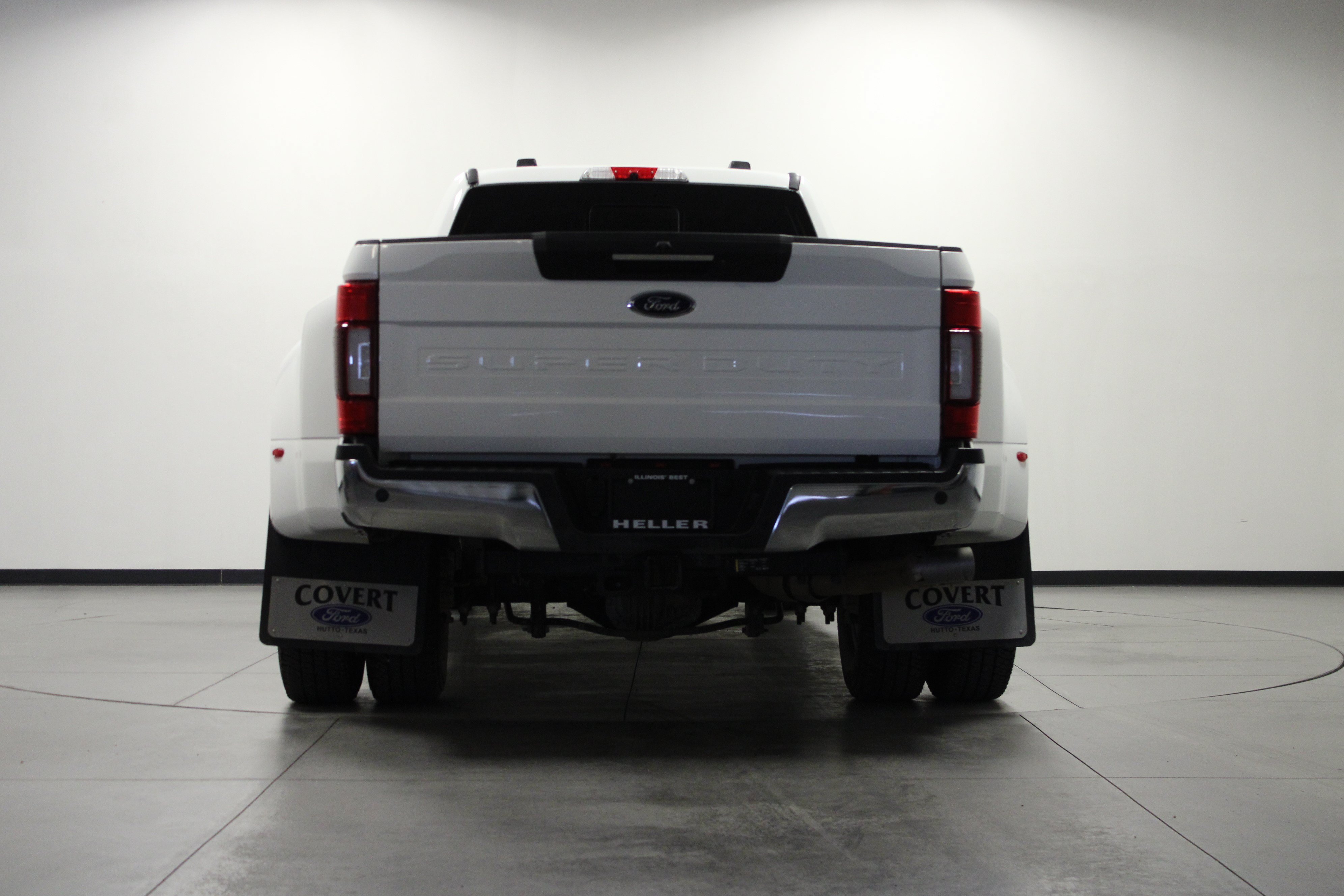 Used 2022 White Metallic Ford Lariat image 5