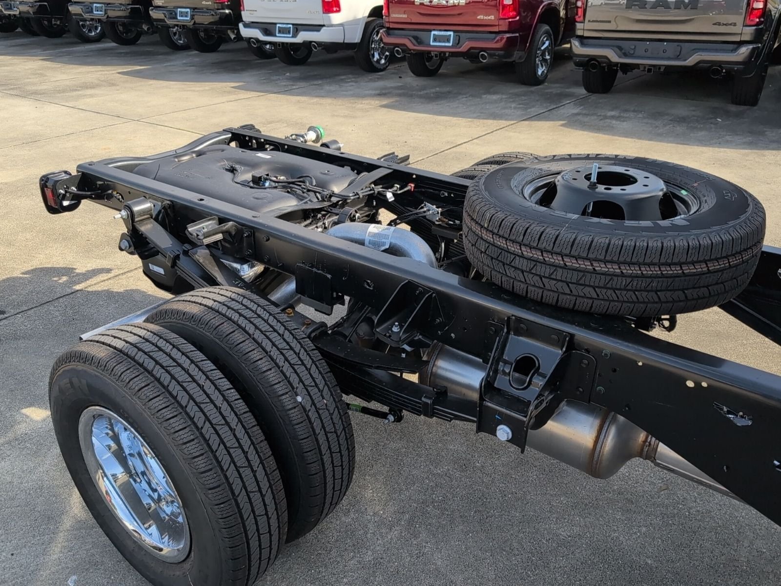 2026 RAM 3500 Chassis Tradesman - Photo 33