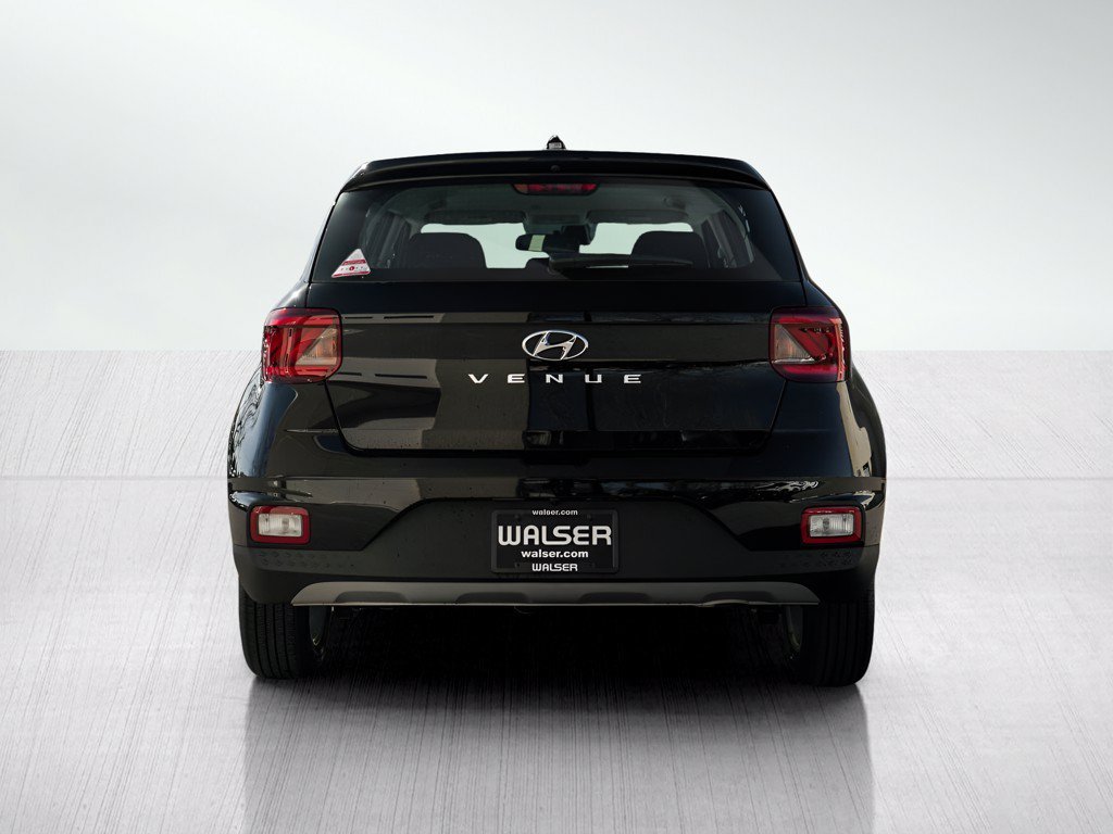 New 2026 Onyx Black Hyundai SE FWD image 5