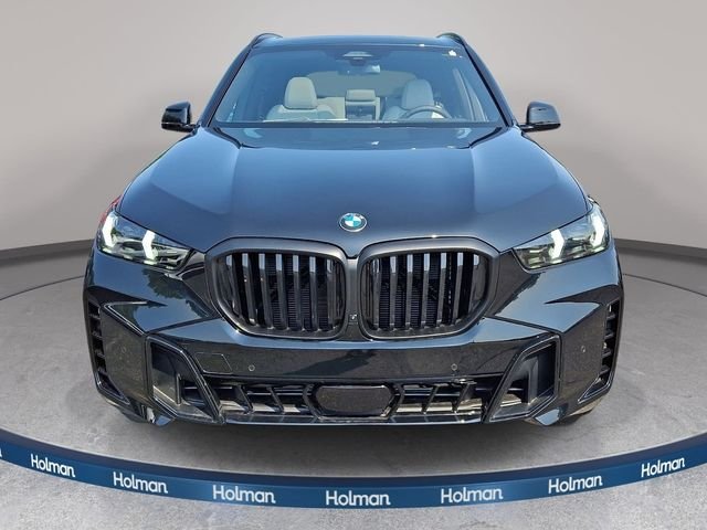 New 2026 Black Sapphire Metallic BMW xDrive40i image 2