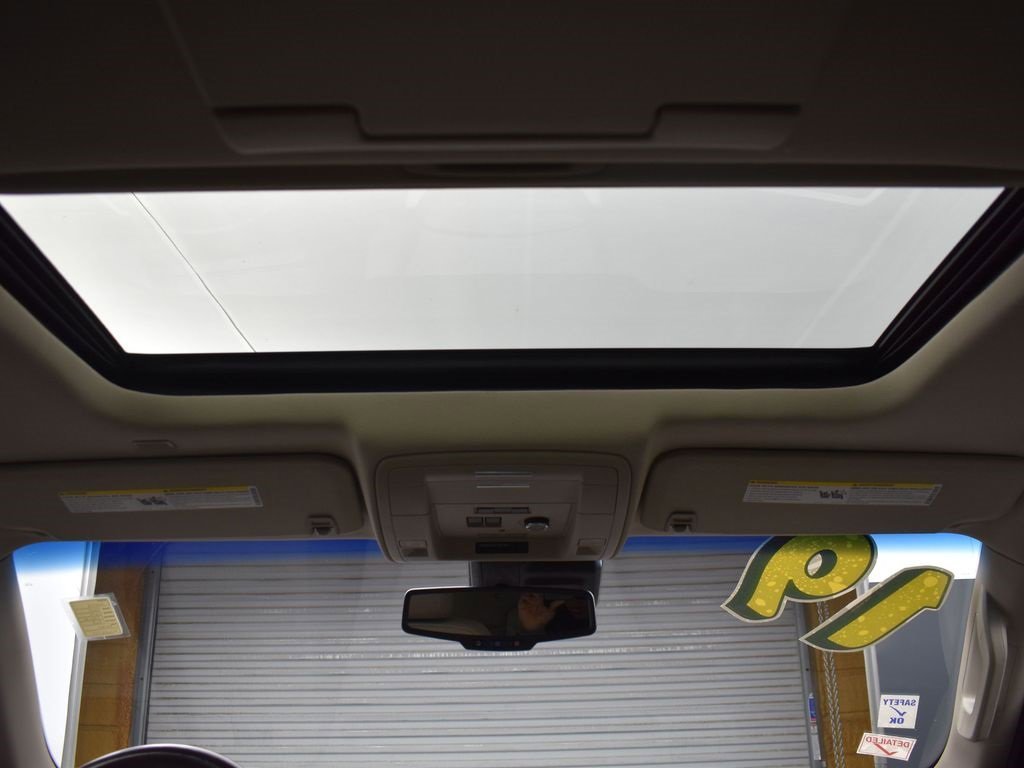 2019 GMC YUKON XL - Image 31