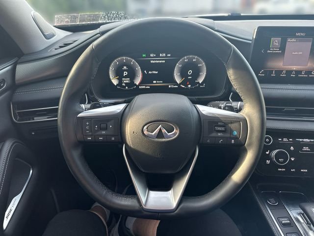 Used 2023 Silver INFINITI LUXE image 16
