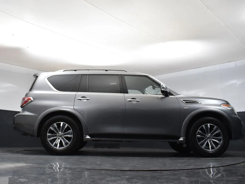 Used 2019 Gun Metallic Nissan SL image 36