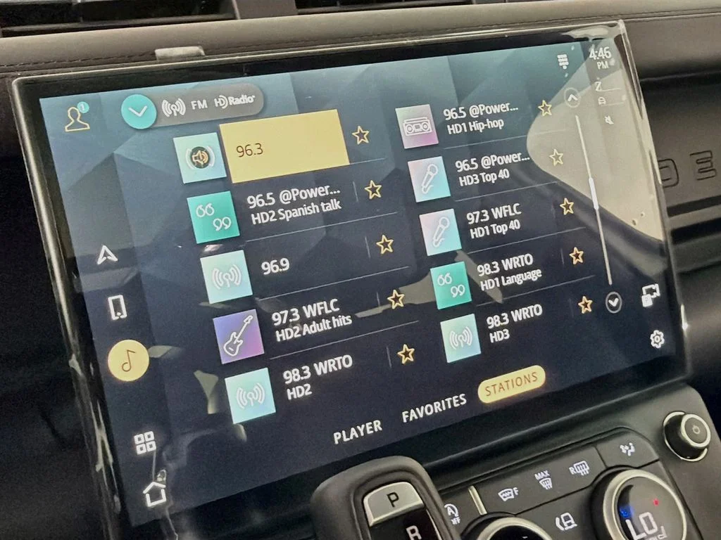 New 2026 Borasco Grey Land Rover X-Dynamic SE image 15
