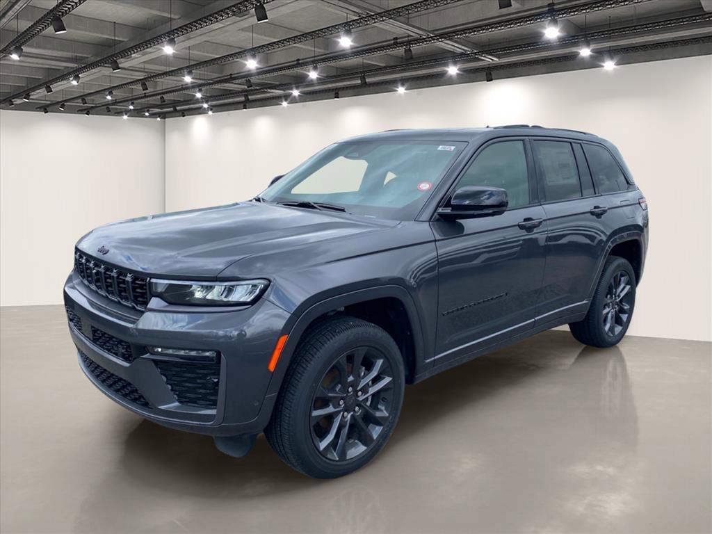 New 2026 Baltic Gray Metallic Clear-Coat Exterior Paint Jeep Limited Reserve image 2