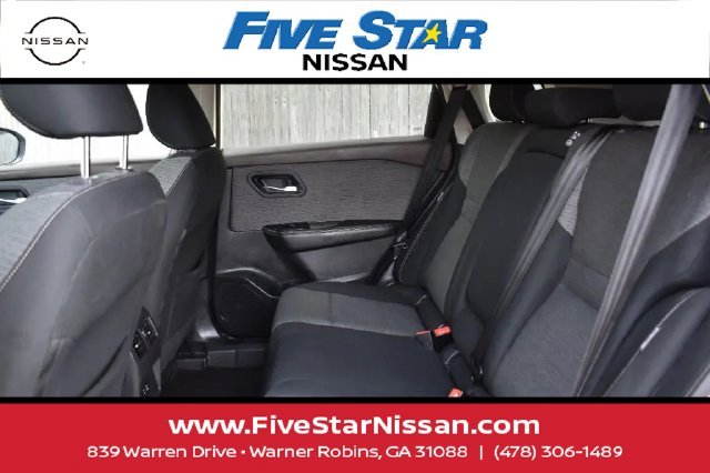 Used 2021 White Nissan SV image 9