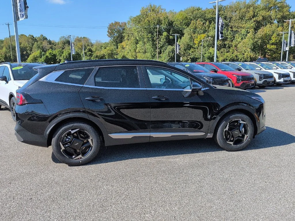 New 2027 Fusion Black Kia EX image 2