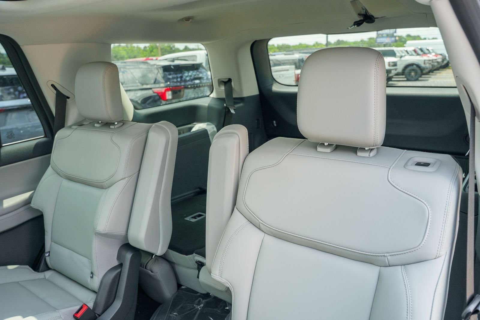 New 2027 Glacier Gray Metallic Tri-Coat Ford Active image 19