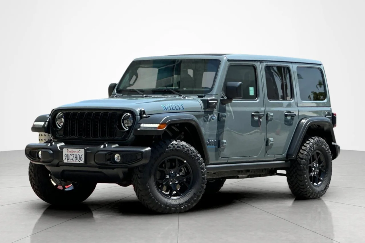 2025 Jeep Wrangler 4xe Willys 4XE's photo