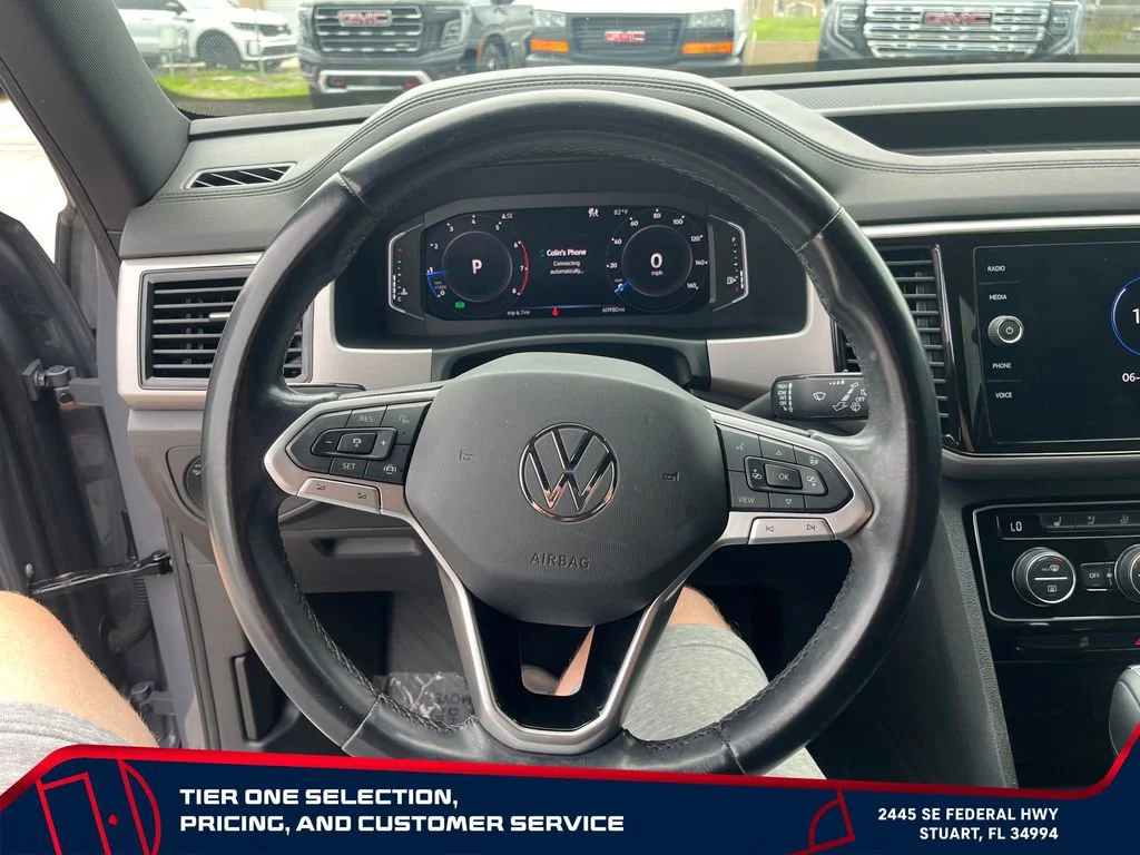 Used 2020 Gray Volkswagen 3.6L V6 SEL Premium image 20