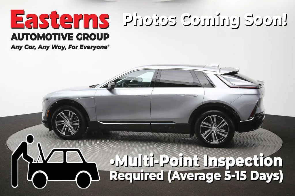 Used 2024 Silver Cadillac Luxury image 65