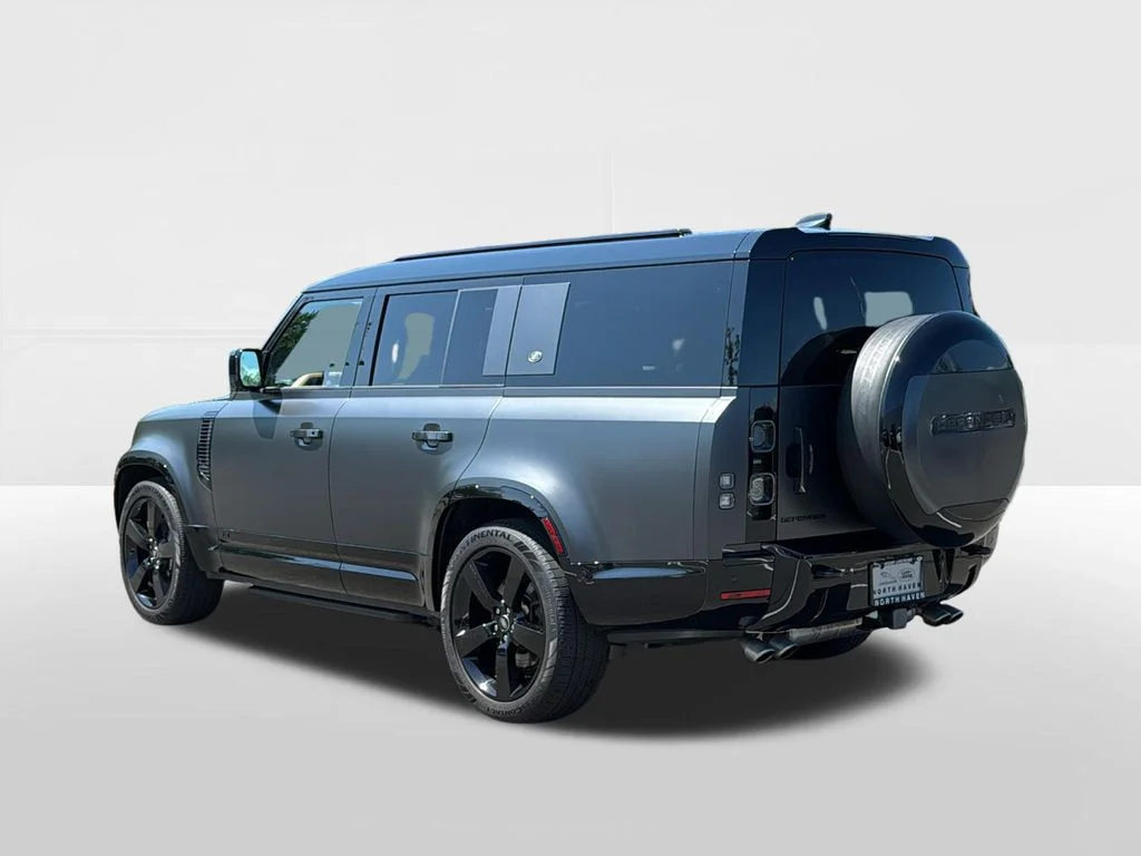 Certified Used 2024 Gray Land Rover V8 image 6