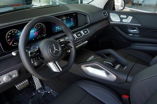 New 2026 Black Mercedes-Benz GLS 450 image 2