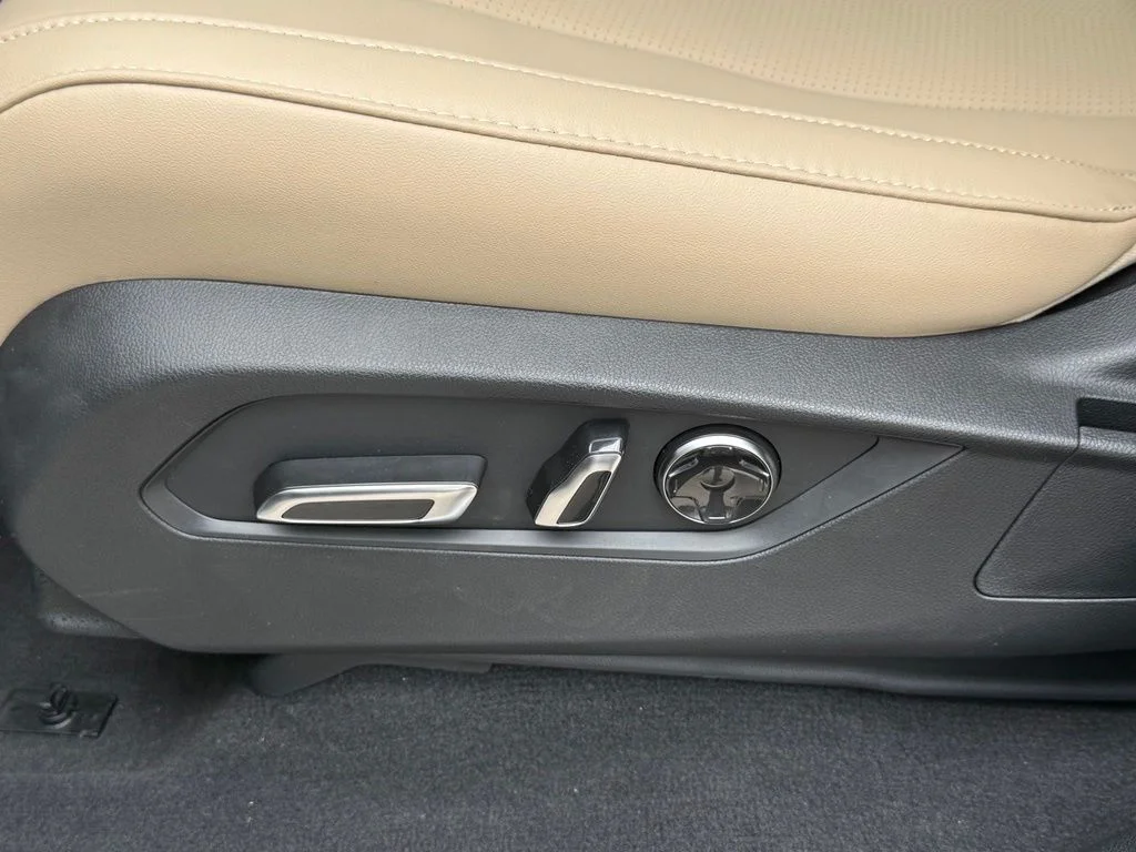 New 2026 Platinum White Pearl Acura Technology Package image 25