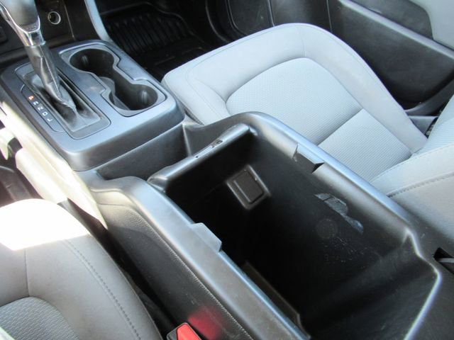 Used 2022 Summit White Chevrolet WT image 21