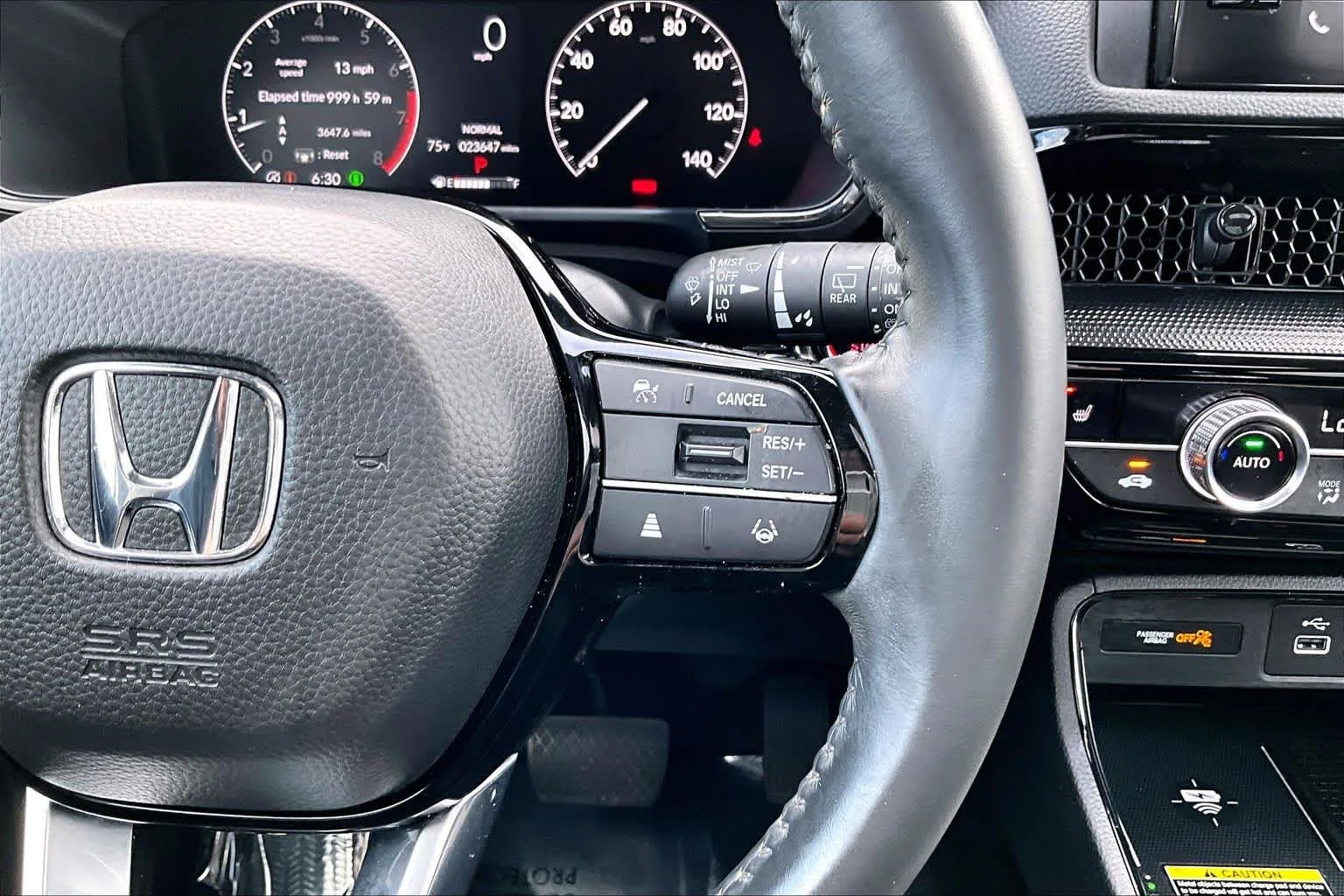 Used 2023 Lunar Silver Metallic Honda EX-L image 25