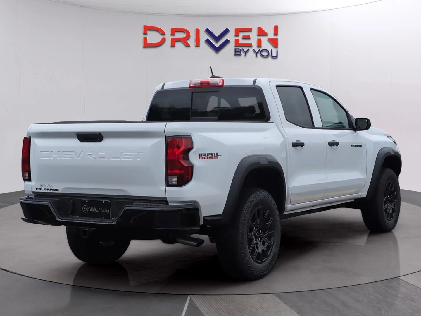 New 2026 Summit White Chevrolet Trail Boss image 6