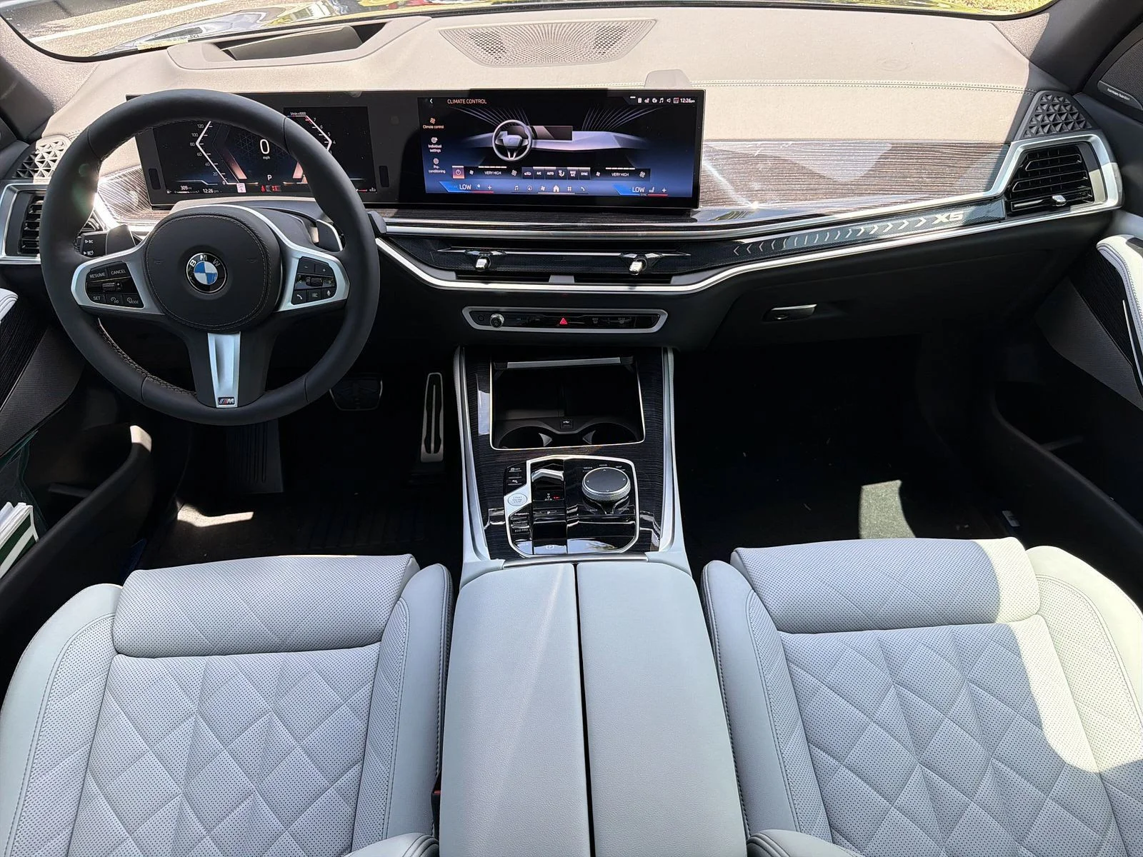 New 2026 Black Sapphire Metallic BMW sDrive40i image 6