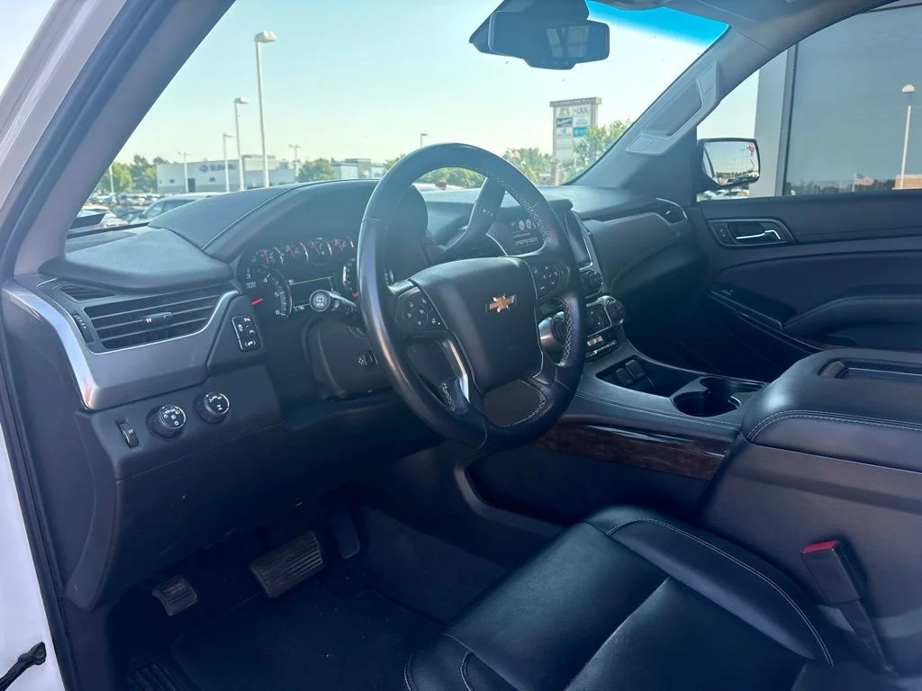 Used 2019 White Chevrolet LT image 10