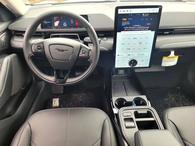 New 2026 White Ford Select image 14