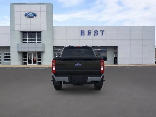 New 2026 Agate Black Metallic Ford XLT image 5