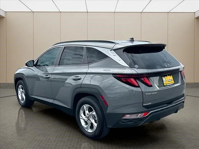 Used 2024 Gray Hyundai SEL image 4